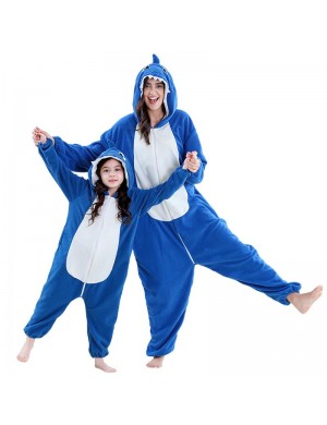 Pyjama en un seul tenant avec motif requin